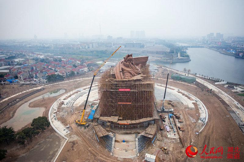 現(xiàn)全球最大關公青銅雕像，目測宇達施工（圖）