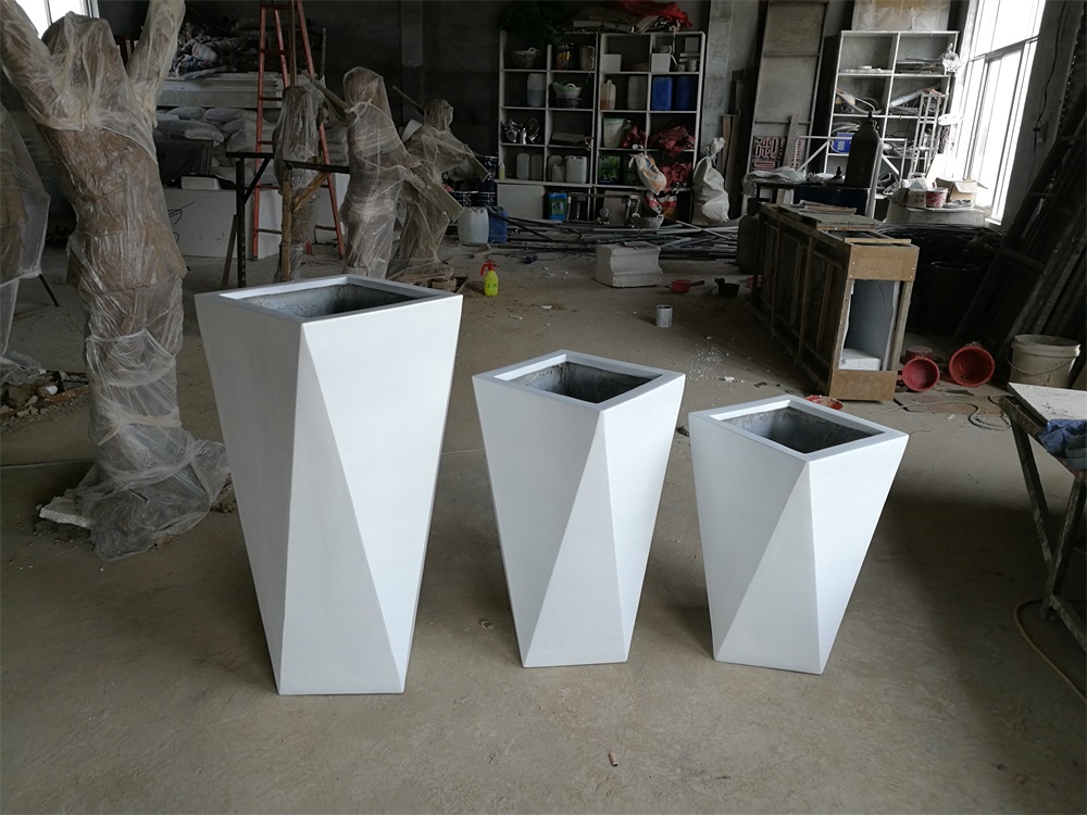 景觀玻璃鋼花盆雕塑研發(fā)完畢（組圖），歡迎訂購(gòu)！