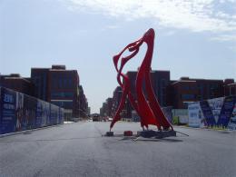 hj1734 不銹鋼雕塑—舞_青島國際服裝城不銹鋼雕塑、石雕、玻璃鋼雕塑_濱州宏景雕塑有限公司